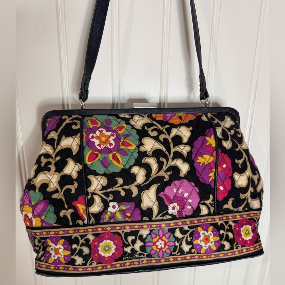 VERA BRADLEY 🌸 Quilted Floral Shoulder Bag - Picture 8 of 12